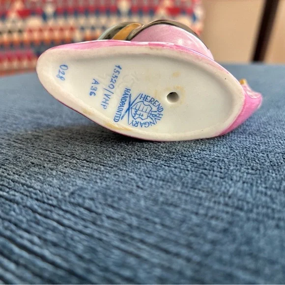 Herend lavender fishnet snail with multicolor shell 15520 - Picture 7 of 7